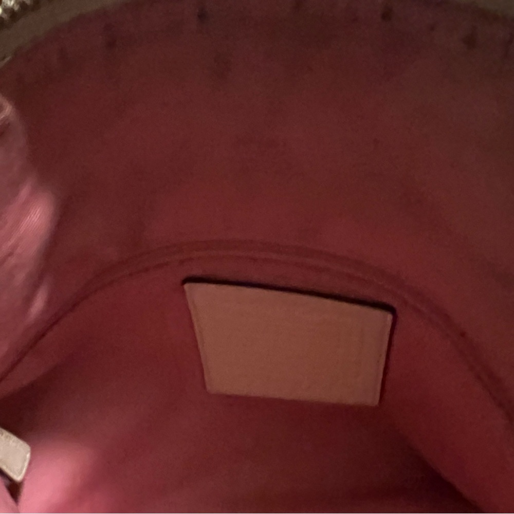 Coach Cream Leather Shoulder Bag - Picture 4 of 16